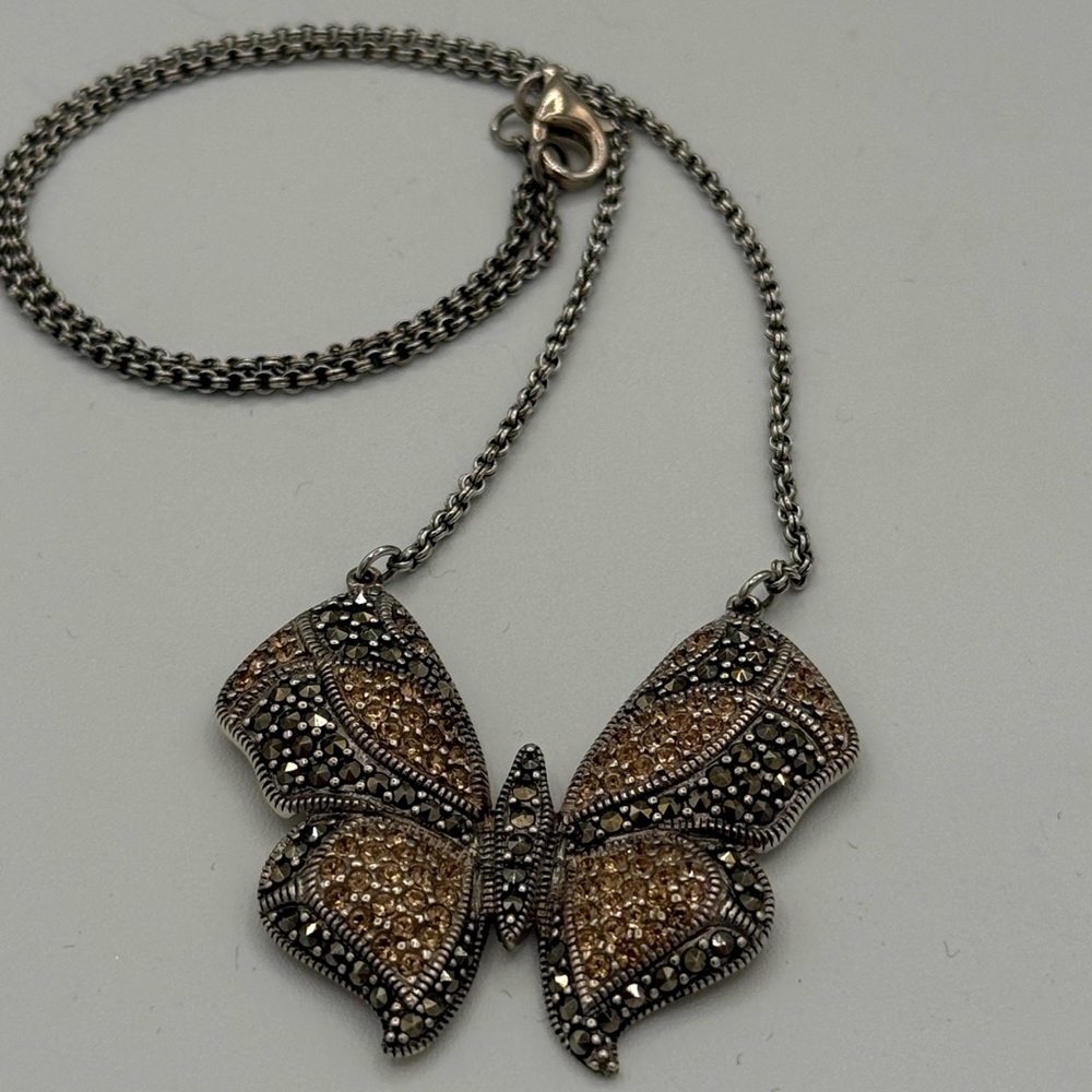 C546 Vintage Sterling Marcasite Butterfly Pendant Necklace 15”